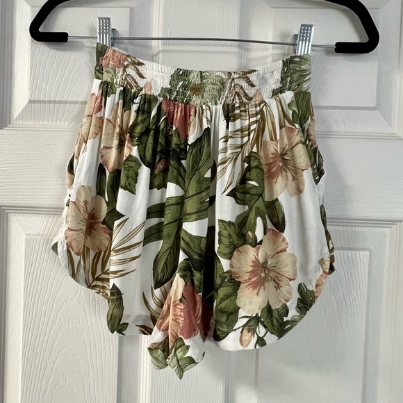 🌊Rip Curl Hanalei Bay Short🌺 - Picture 6 of 16